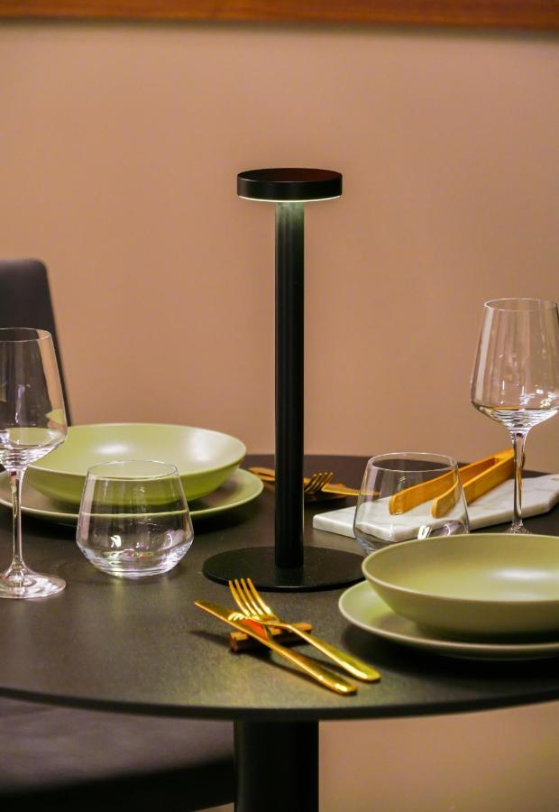 נאפולי Fepa Place Design Apartments מראה חיצוני תמונה