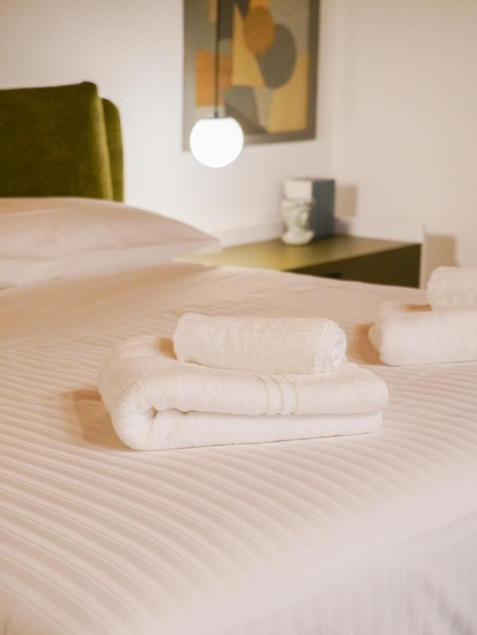 נאפולי Fepa Place Design Apartments מראה חיצוני תמונה