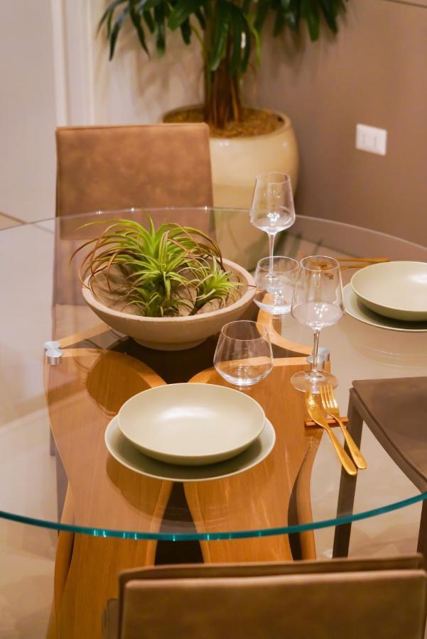 נאפולי Fepa Place Design Apartments מראה חיצוני תמונה