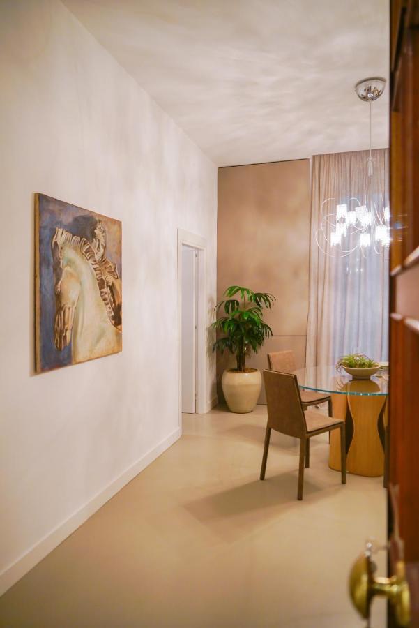 נאפולי Fepa Place Design Apartments מראה חיצוני תמונה